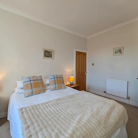 3 Bed In Sz187 *
