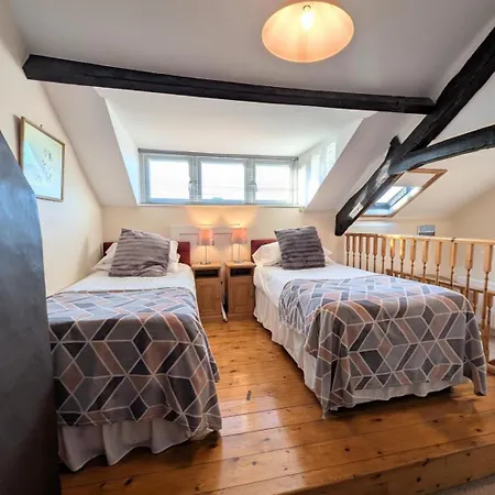 3 Bed In Keswick Oc-Sz187